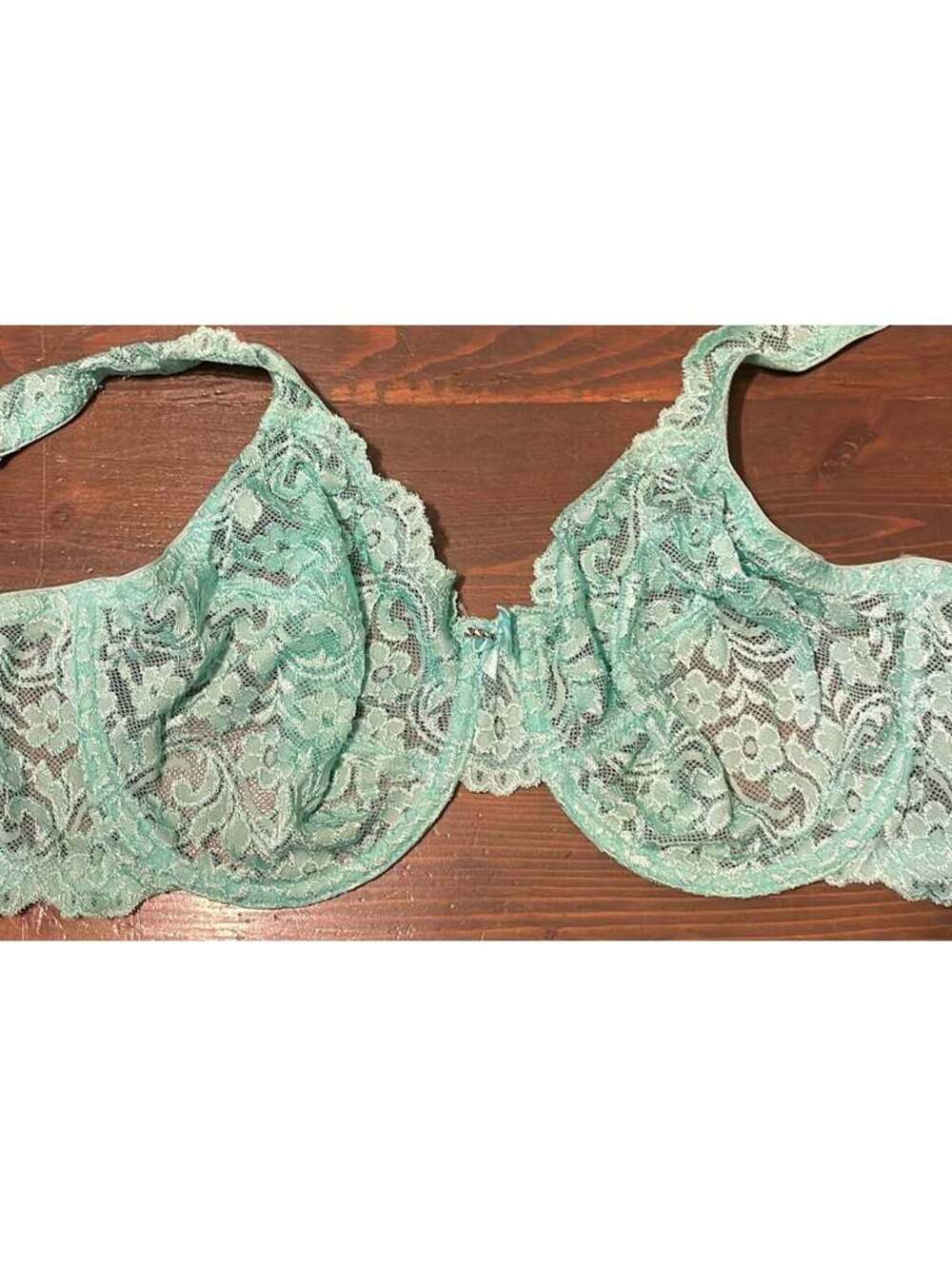 Smart and sexy teal laced bra size 40 C